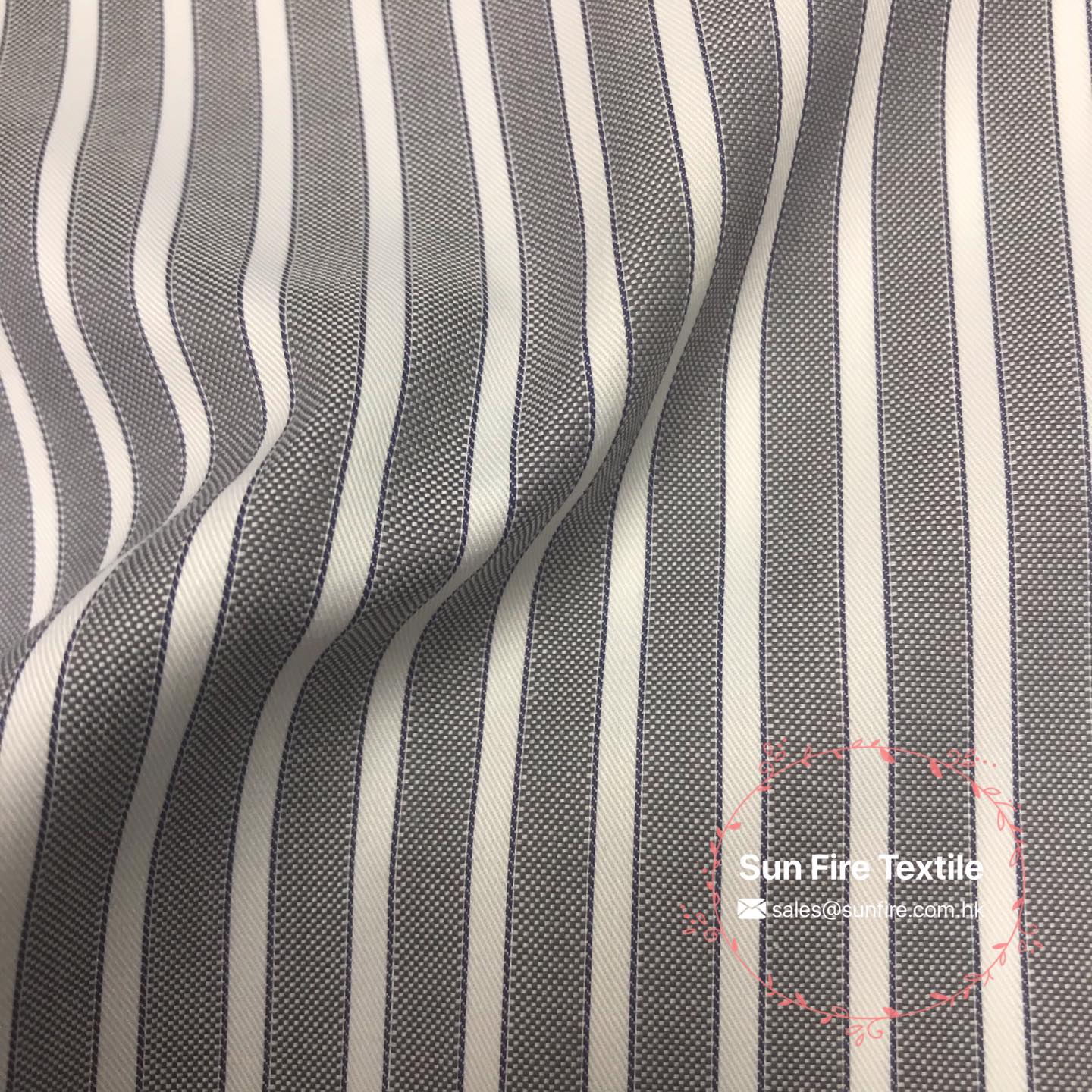 Do you like Vertical or Horizontal stripe on the shirt